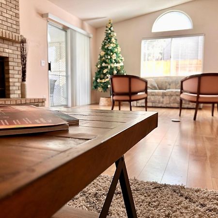 Golden Saddle Suite With Tv And Private Bathroom Hemet Eksteriør billede
