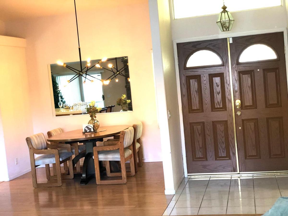 Golden Saddle Suite With Tv And Private Bathroom Hemet Eksteriør billede